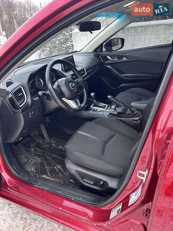 Хэтчбек Mazda 3 2014 в Кагарлыке