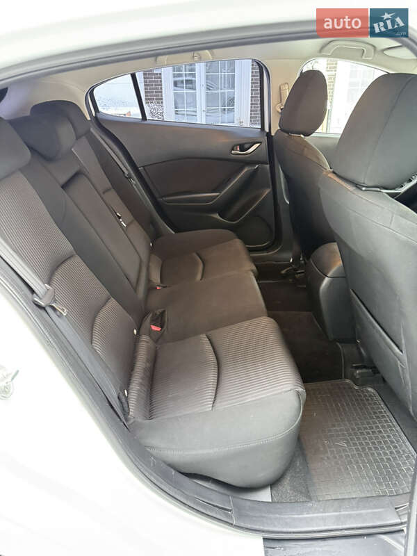 Хэтчбек Mazda 3 2013 в Киеве