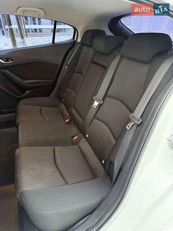 Хэтчбек Mazda 3 2013 в Киеве