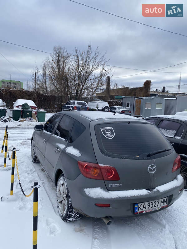 Хэтчбек Mazda 3 2004 в Киеве