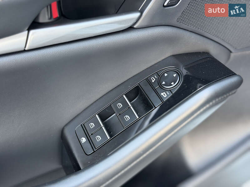 Седан Mazda 3 2024 в Киеве