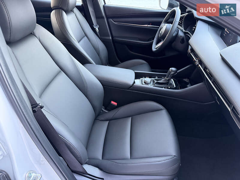 Седан Mazda 3 2024 в Киеве