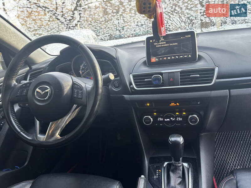 Седан Mazda 3 2013 в Харкові