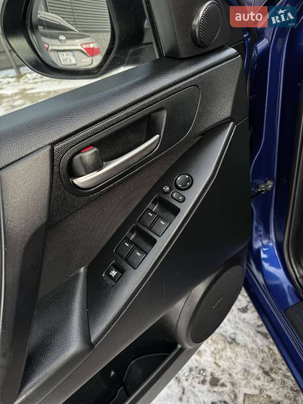 Хэтчбек Mazda 3 2010 в Черкассах