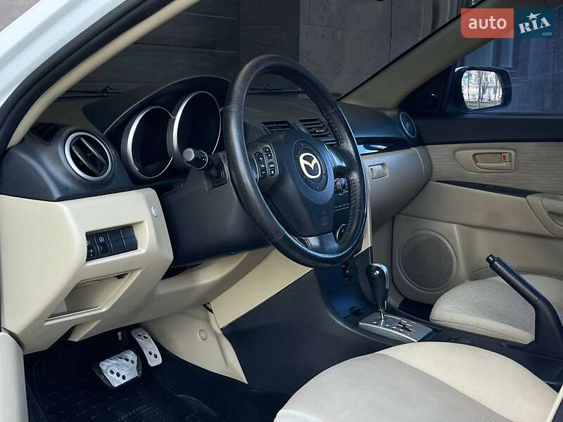 Седан Mazda 3 2007 в Николаеве
