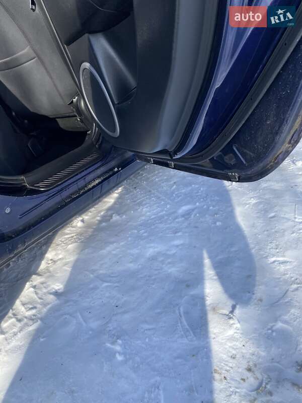 Седан Mazda 3 2008 в Дніпрі