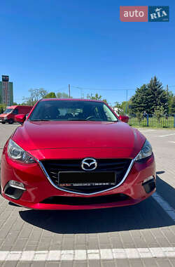 Хэтчбек Mazda 3 2016 в Львове