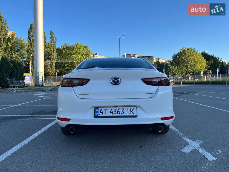 Седан Mazda 3 2021 в Івано-Франківську