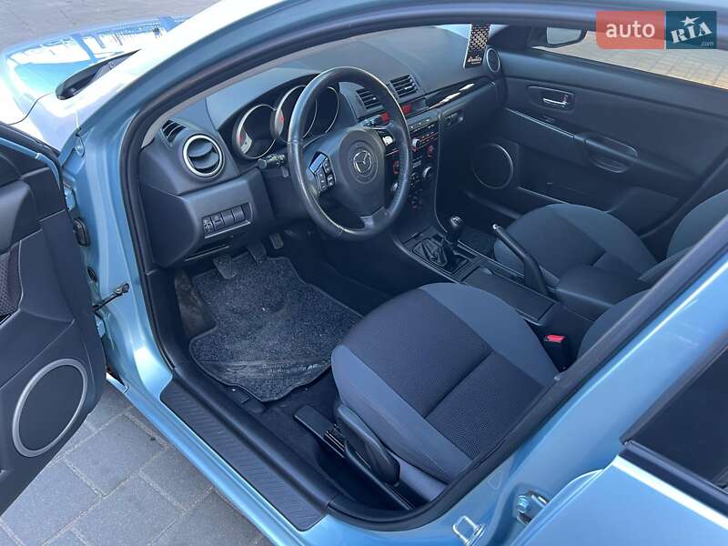 Хэтчбек Mazda 3 2008 в Житомире