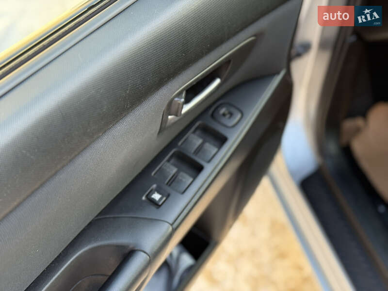 Хэтчбек Mazda 3 2006 в Тернополе