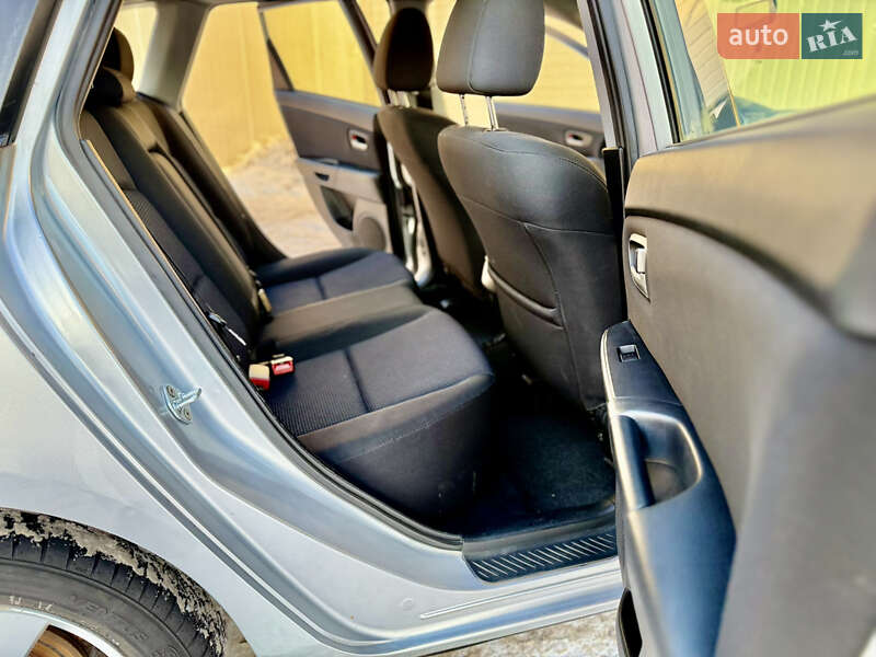 Хэтчбек Mazda 3 2006 в Тернополе