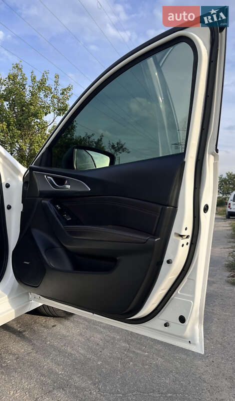 Седан Mazda 3 2017 в Дніпрі фото 12 Седан Mazda 3 2017 в Дніпрі