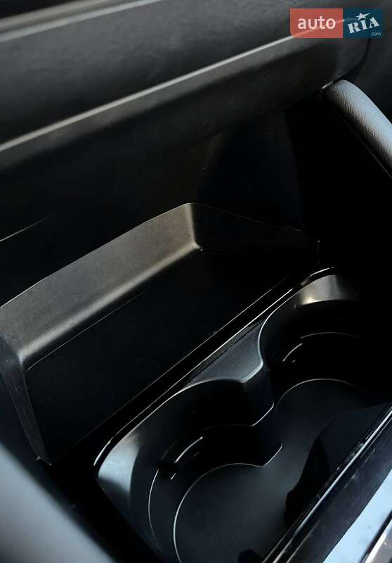 Седан Mazda 3 2024 в Киеве