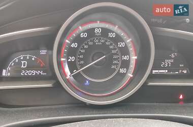 Седан Mazda 3 2016 в Черкассах