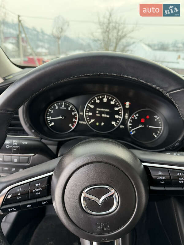 Седан Mazda 3 2024 в Коломые