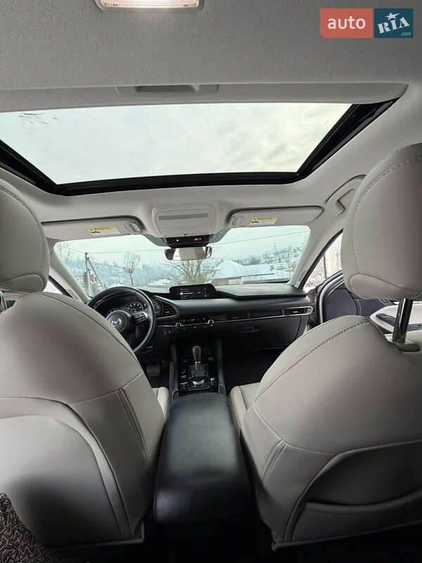 Седан Mazda 3 2024 в Коломые
