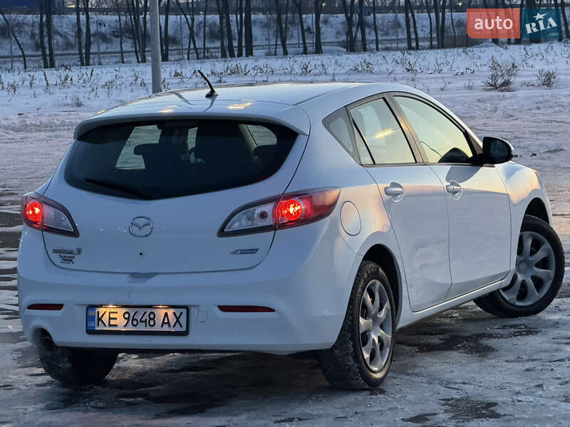 Хетчбек Mazda 3 2013 в Дніпрі