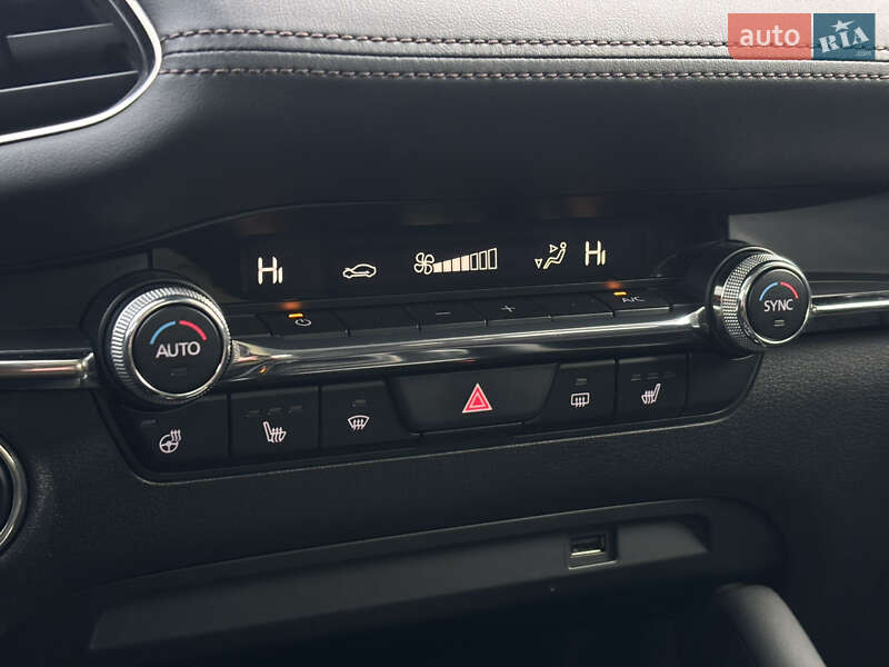 Седан Mazda 3 2019 в Киеве фото 18 Седан Mazda 3 2019 в Киеве