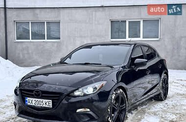 Хэтчбек Mazda 3 2015 в Черновцах