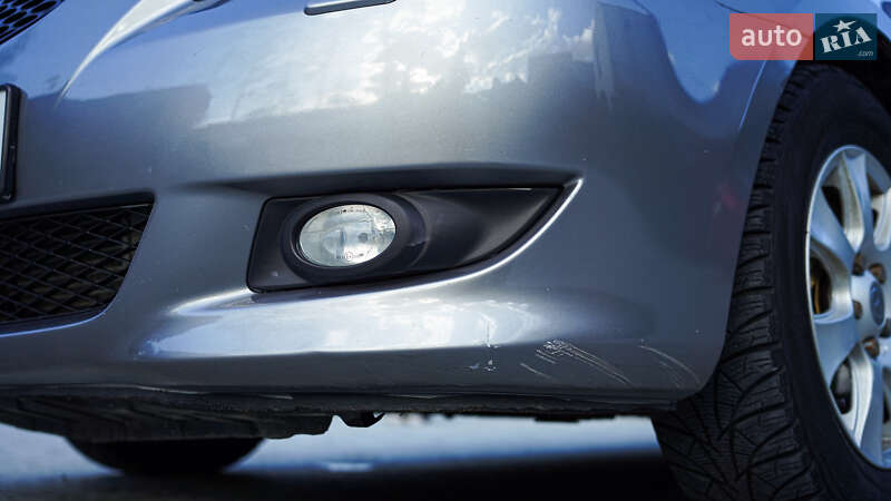 Хэтчбек Mazda 3 2005 в Львове