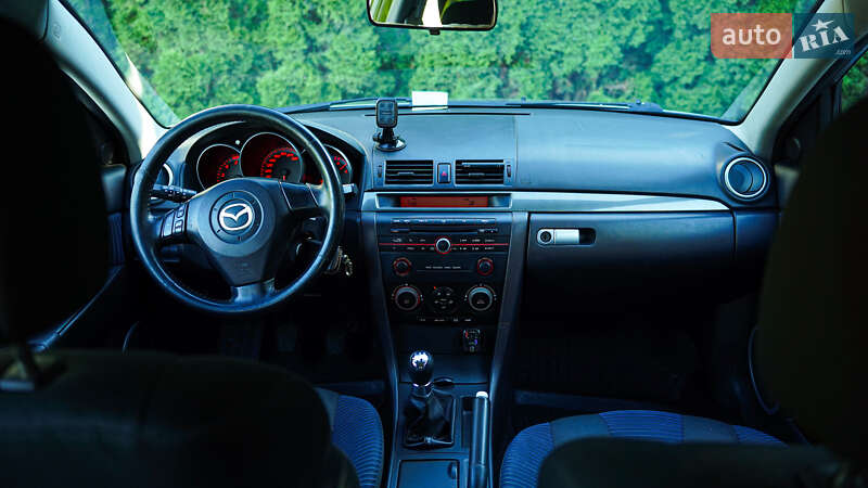 Хэтчбек Mazda 3 2005 в Львове