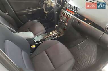Хетчбек Mazda 3 2006 в Рокитному