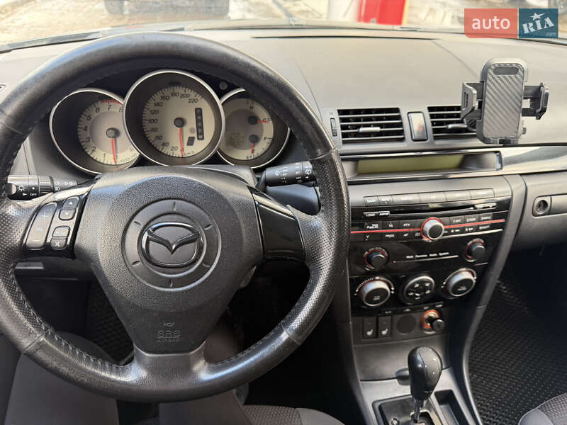 Хетчбек Mazda 3 2008 в Чернігові