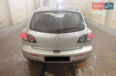Хетчбек Mazda 3 2006 в Рокитному