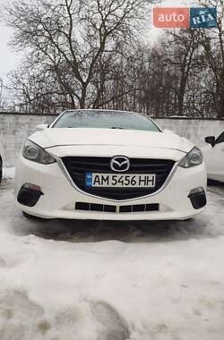 Седан Mazda 3 2014 в Звягелі
