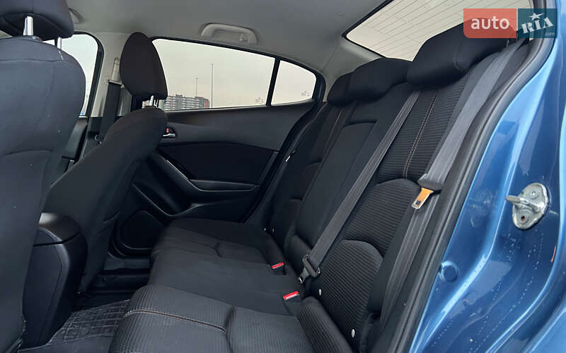 Седан Mazda 3 2018 в Львові фото 19 Седан Mazda 3 2018 в Львові