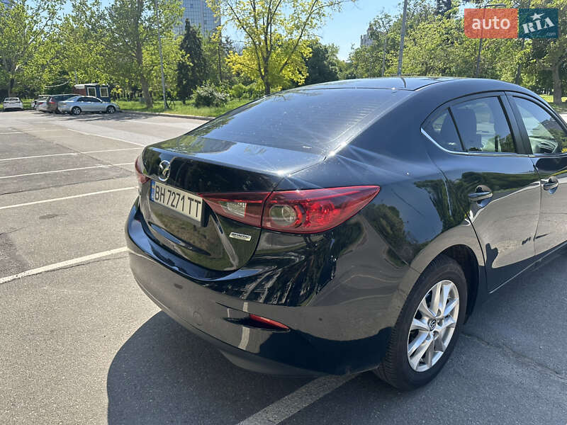 Седан Mazda 3 2017 в Одессе