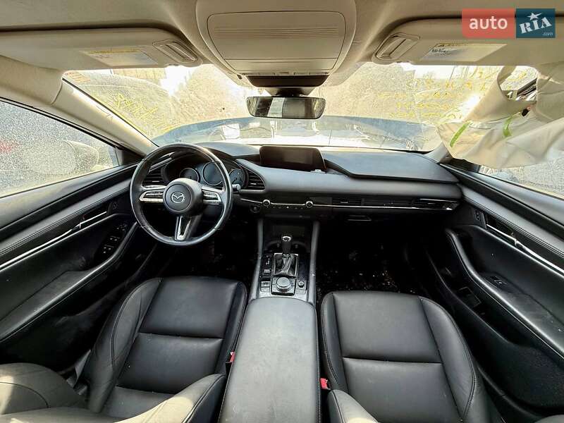 Седан Mazda 3 2022 в Киеве