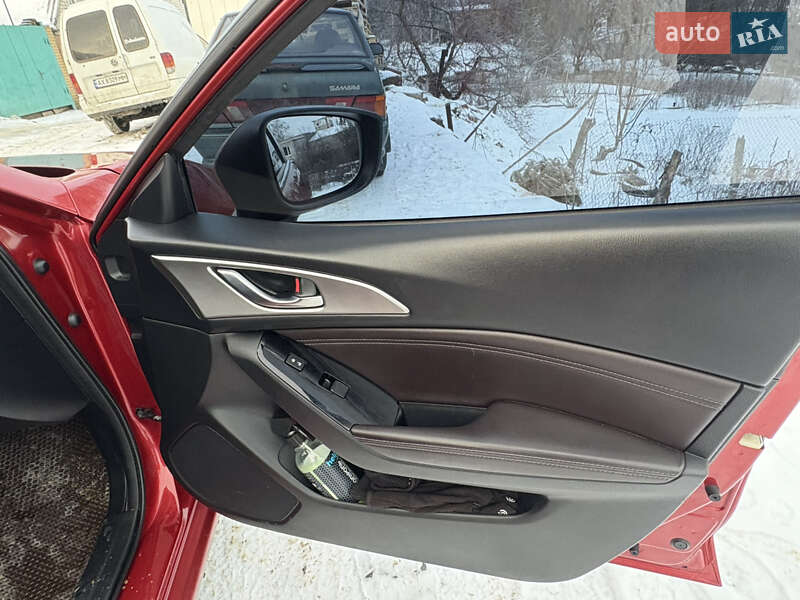 Седан Mazda 3 2018 в Харкові