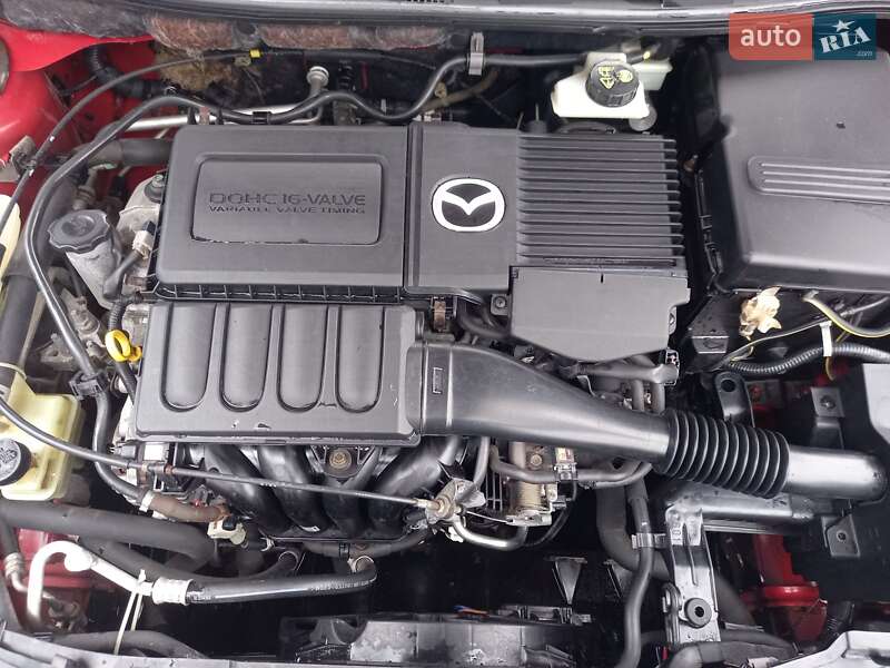 Хэтчбек Mazda 3 2004 в Ивано-Франковске
