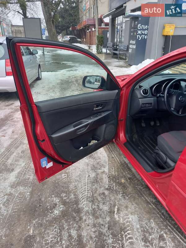 Хэтчбек Mazda 3 2004 в Ивано-Франковске