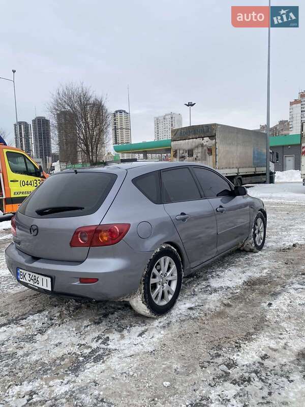 Хэтчбек Mazda 3 2004 в Киеве