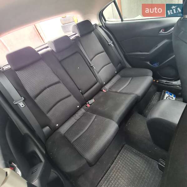 Хетчбек Mazda 3 2013 в Дніпрі