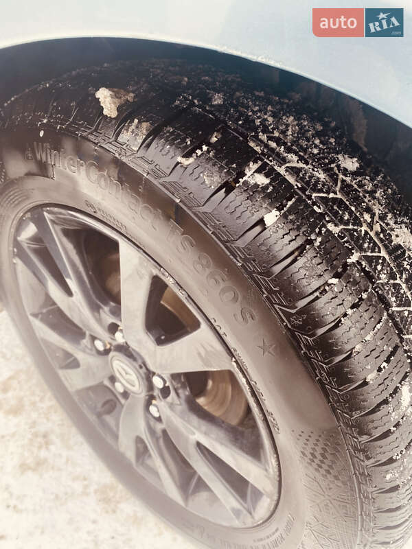 Хэтчбек Mazda 3 2006 в Гайсине