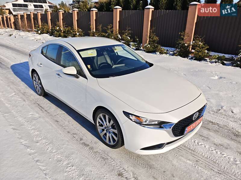 Седан Mazda 3 2020 в Киеве