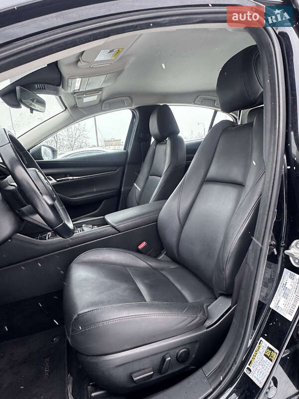 Седан Mazda 3 2019 в Києві