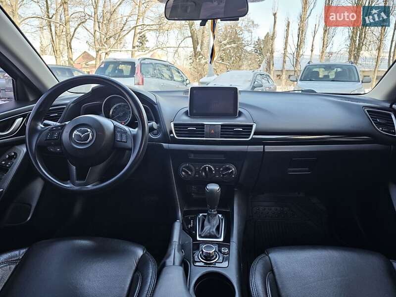 Седан Mazda 3 2016 в Києві