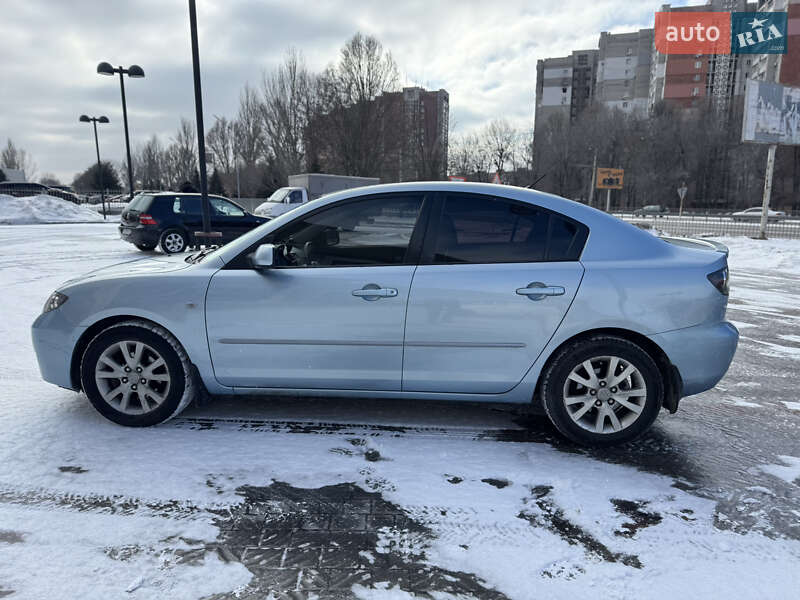 Седан Mazda 3 2007 в Днепре