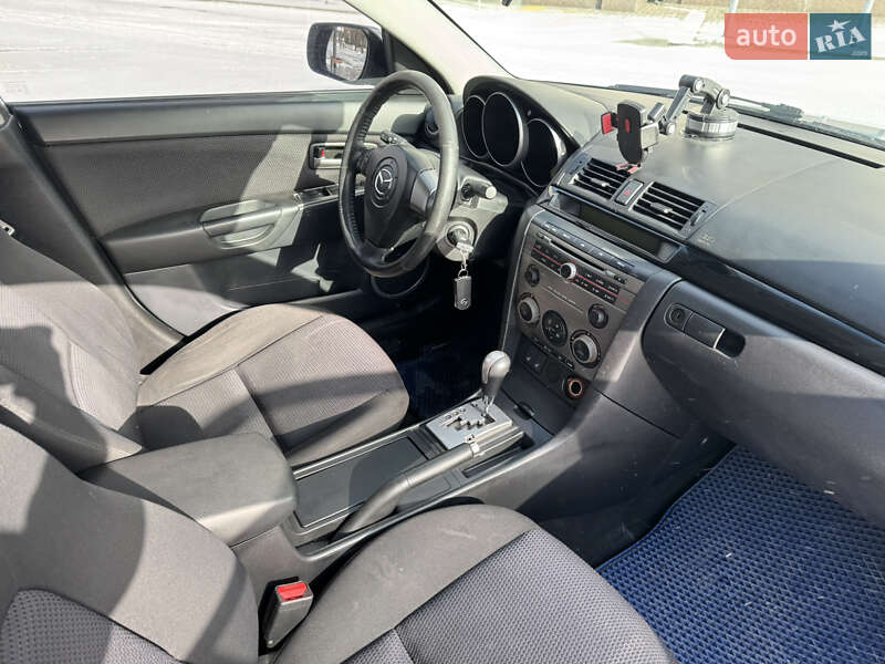 Седан Mazda 3 2007 в Днепре