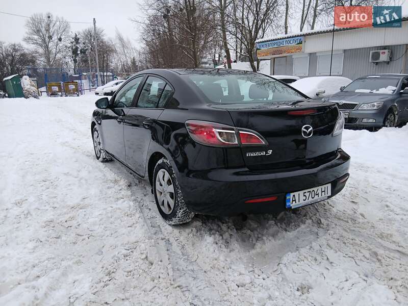 Хетчбек Mazda 3 2010 в Обухові