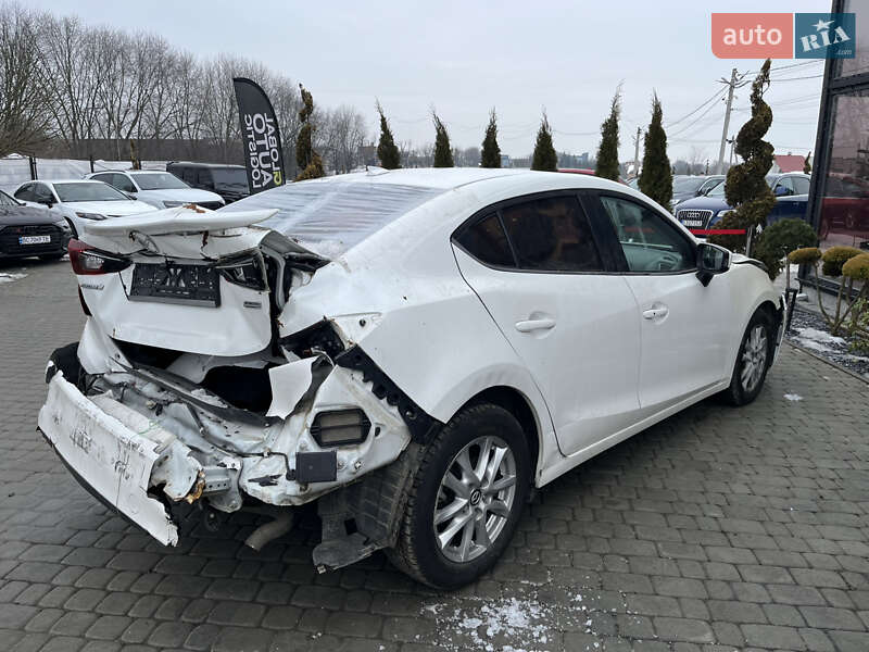 Седан Mazda 3 2013 в Львові