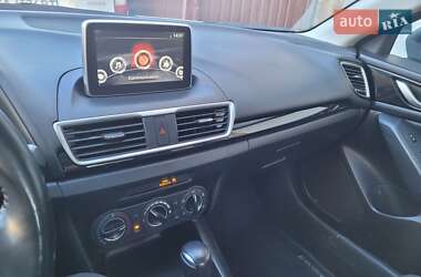 Седан Mazda 3 2015 в Києві