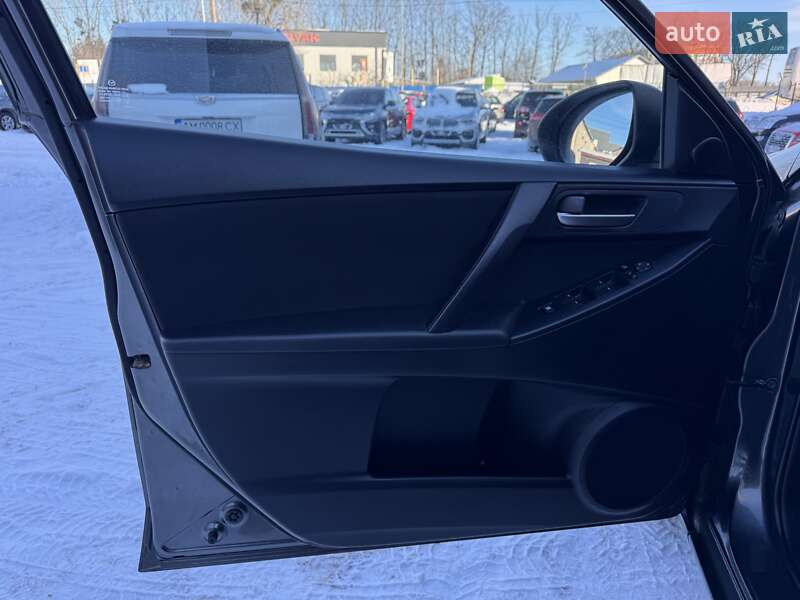 Хэтчбек Mazda 3 2009 в Виннице