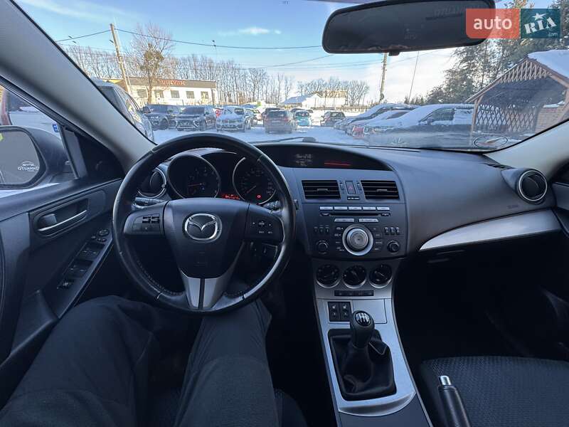 Хэтчбек Mazda 3 2009 в Виннице