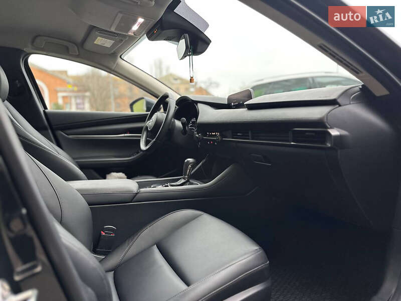 Седан Mazda 3 2021 в Миколаєві