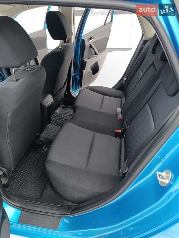 Хетчбек Mazda 3 2009 в Теофіполі